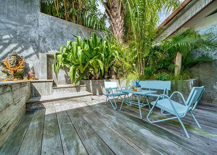 New Listing 1 Bd Vintage Charm In Berawa *